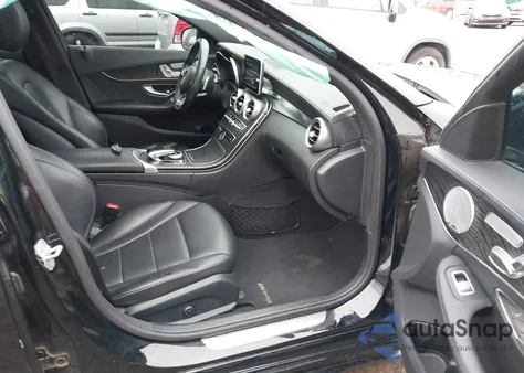 2015 Mercedes-Benz C 300 Luxury/Sport из США, поврежденный, VIN 55SWF4JB1FU081132